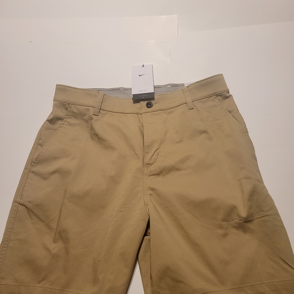 Nike Dri-FIT UV Men's 10.5" Golf Chino Shorts - Picture 10 of 16